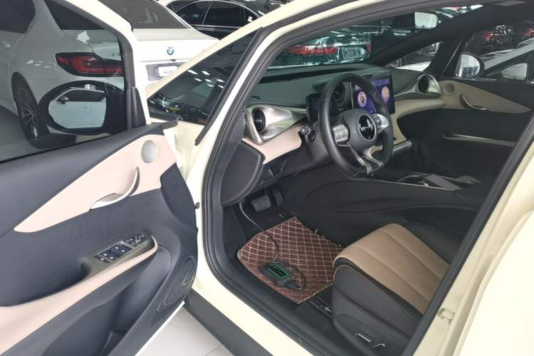 Used BYD Dolphin 2023 420 km Fashion Edition Driver Seat