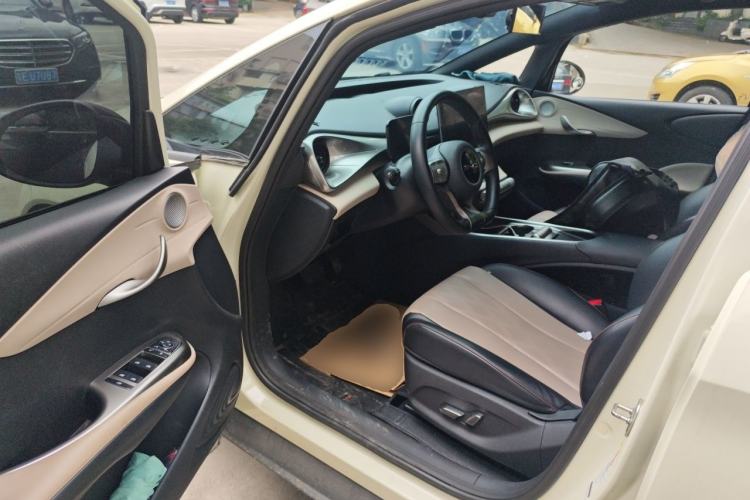 Used BYD Dolphin 2023 420 km Free Version Driver Seat
