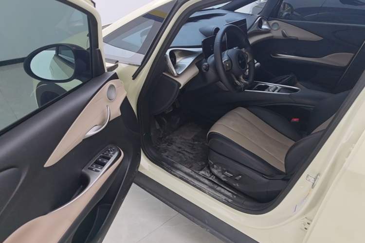 Used BYD Dolphin 2023 420 km Fashion Edition Driver Seat