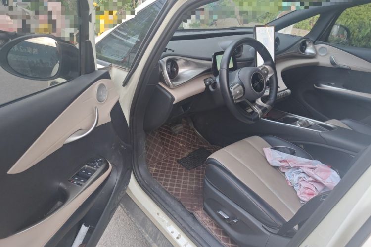 Used BYD Dolphin 2023 420 km Fashion Edition Driver Seat