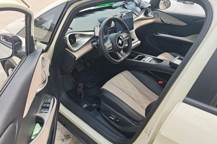 Used BYD Dolphin 2023 420 km Fashion Edition Driver Seat
