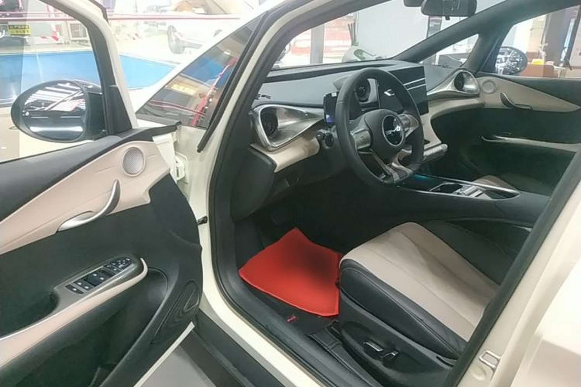 Used BYD Dolphin 2023 420 km Fashion Edition Driver Seat