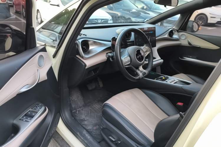 Used BYD Dolphin 2023 420 km Fashion Edition Driver Seat