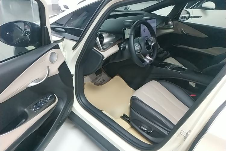 Used BYD Dolphin 2023 420 km Fashion Edition Driver Seat