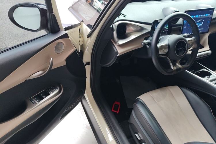 Used BYD Dolphin 2023 420 km Free Version Driver Seat