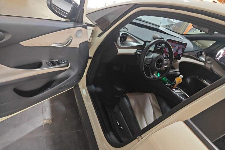 Used BYD Dolphin 2023 420 km Fashion Edition Driver Seat