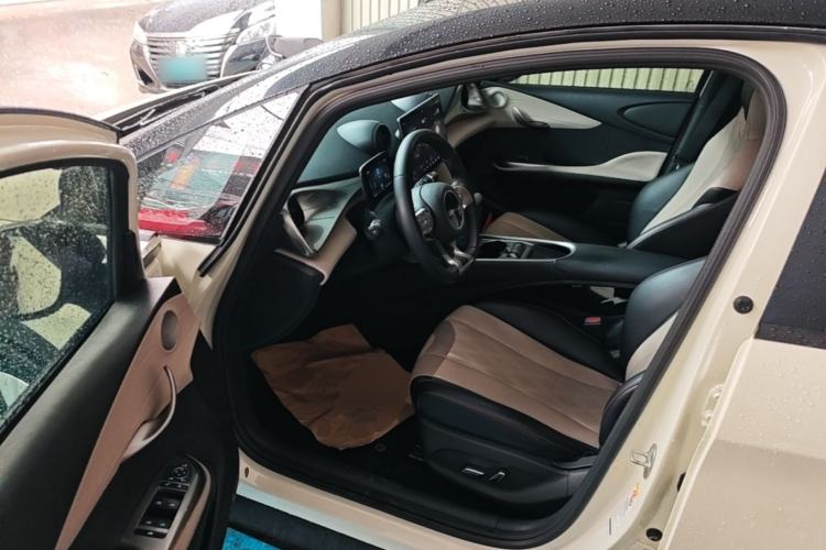 Used BYD Dolphin 2023 420 km Fashion Edition Driver Seat
