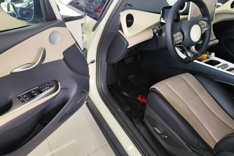 Used BYD Dolphin 2023 420 km Fashion Edition Driver Seat