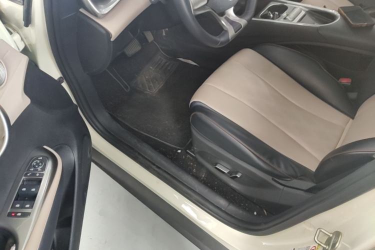 Used BYD Dolphin 2023 420 km Fashion Edition Driver Seat