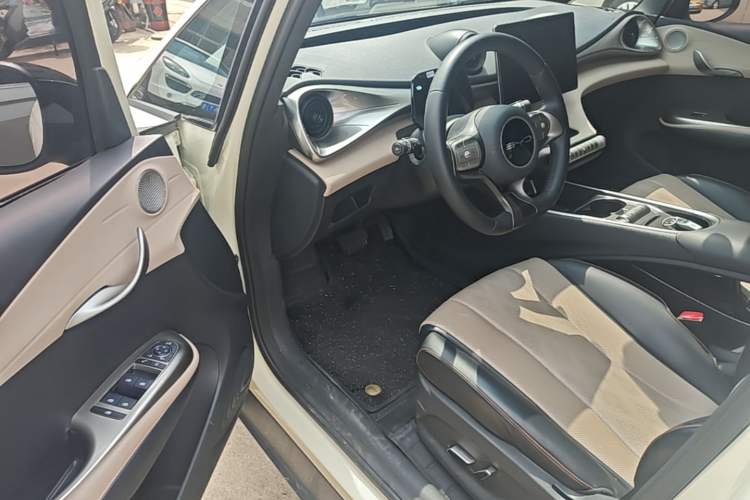 Used BYD Dolphin 2023 420 km Fashion Edition Driver Seat