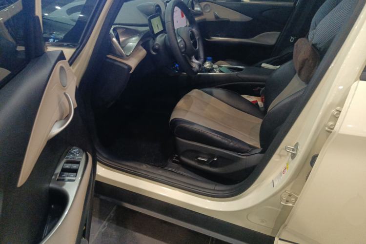 Used BYD Dolphin 2023 420 km Fashion Edition Driver Seat