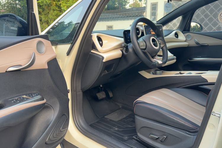 Used BYD Dolphin 2023 420 km Free Version Driver Seat