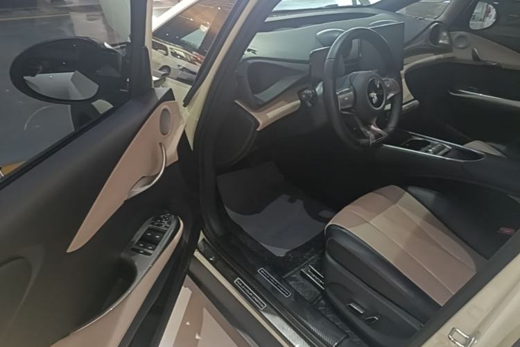 Used BYD Dolphin 2023 420 km Fashion Edition Driver Seat