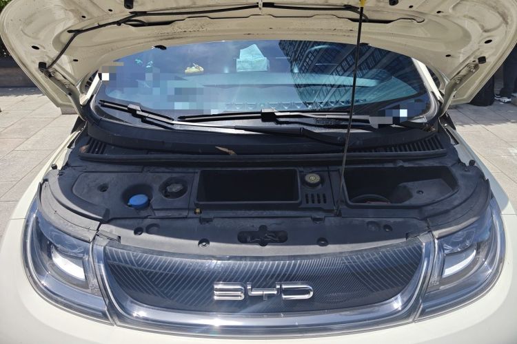Used BYD Dolphin 2023 420 km Free Version Engine Bay