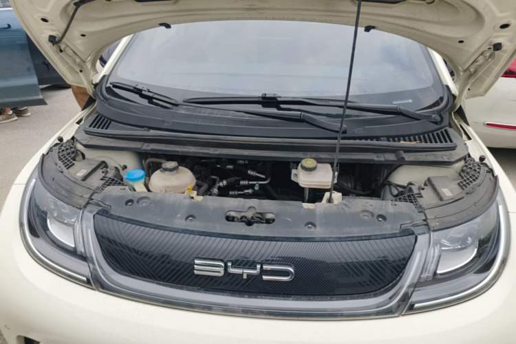 Used BYD Dolphin 2023 420 km Fashion Edition Engine Bay