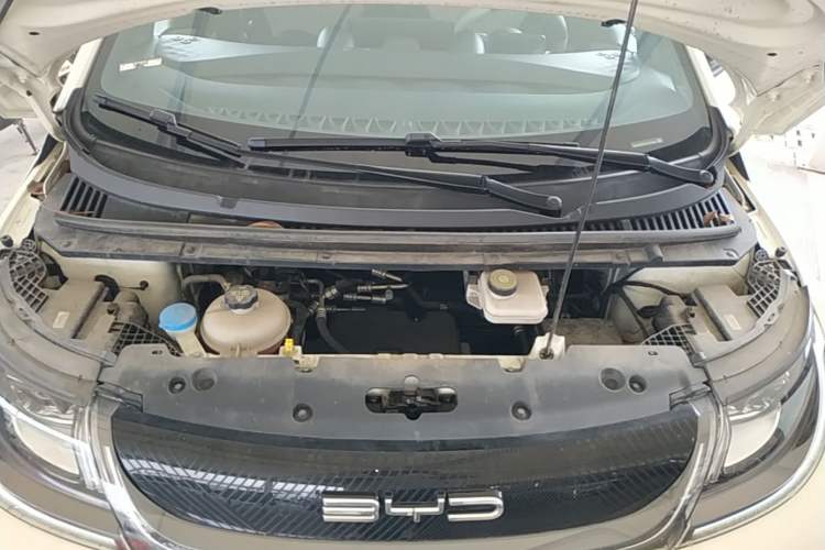 Used BYD Dolphin 2023 420 km Free Version Engine Bay
