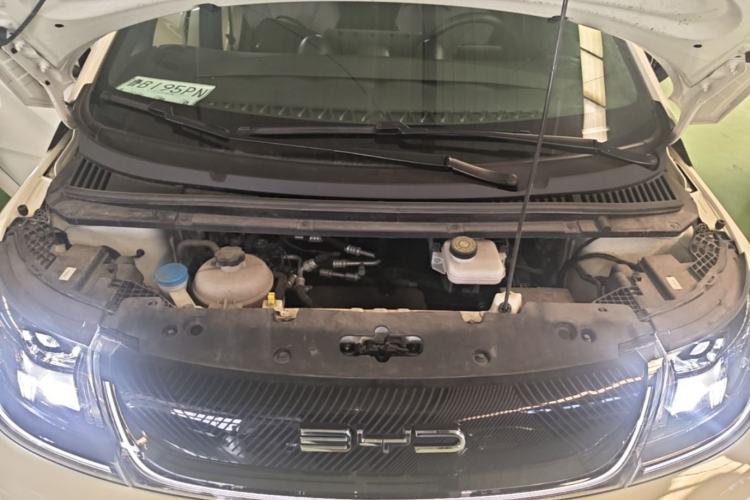 Used BYD Dolphin 2023 420 km Free Version Engine Bay