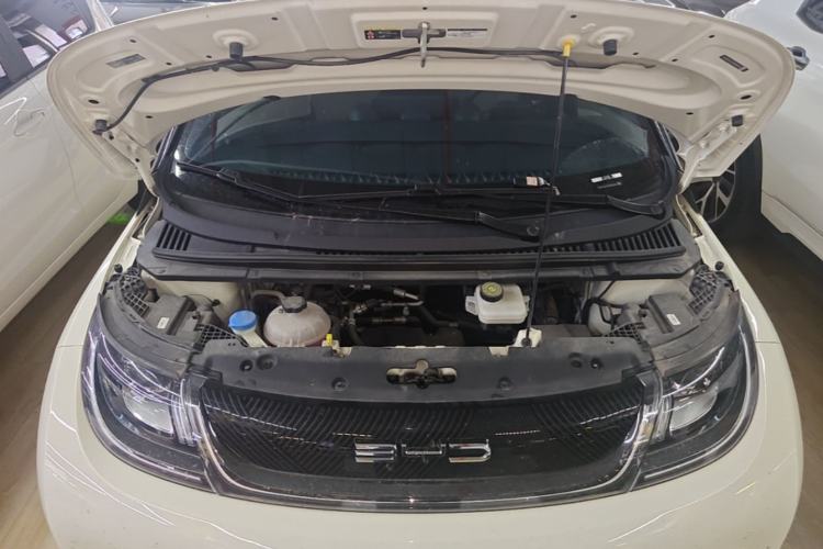 Used BYD Dolphin 2023 420 km Fashion Edition Engine Bay