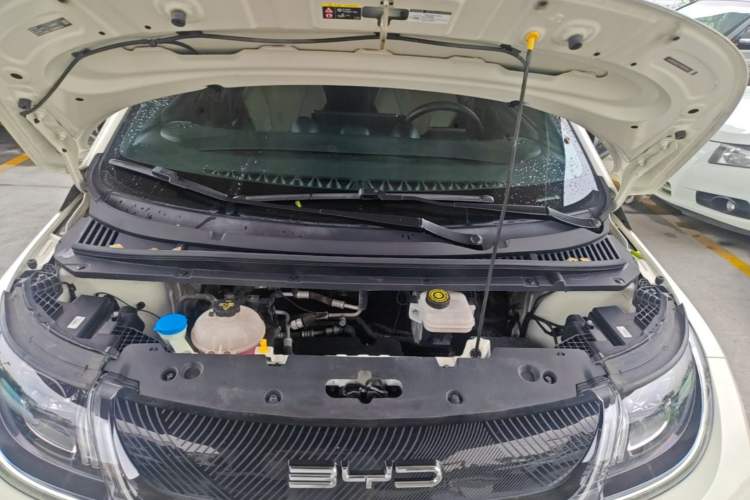 Used BYD Dolphin 2023 420 km Fashion Edition Engine Bay