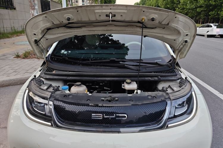 Used BYD Dolphin 2023 420 km Fashion Edition Engine Bay