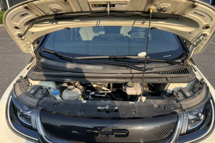 Used BYD Dolphin 2023 420 km Fashion Edition Engine Bay