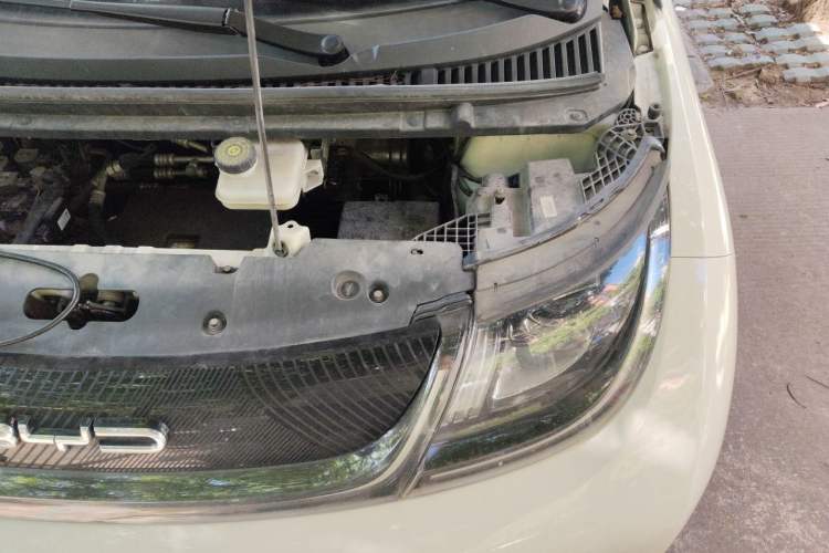 Used BYD Dolphin 2023 420 km Fashion Edition Engine Bay Left