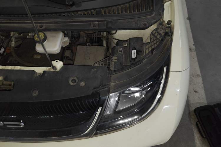 Used BYD Dolphin 2023 420 km Fashion Edition Engine Bay Left