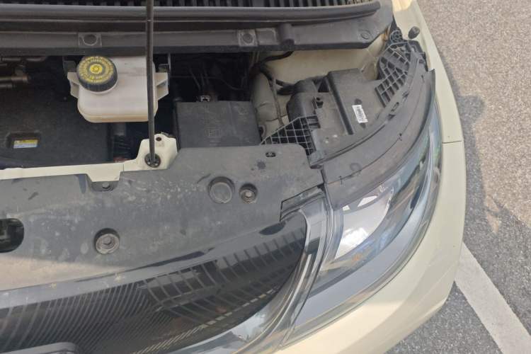 Used BYD Dolphin 2023 420 km Fashion Edition Engine Bay Left