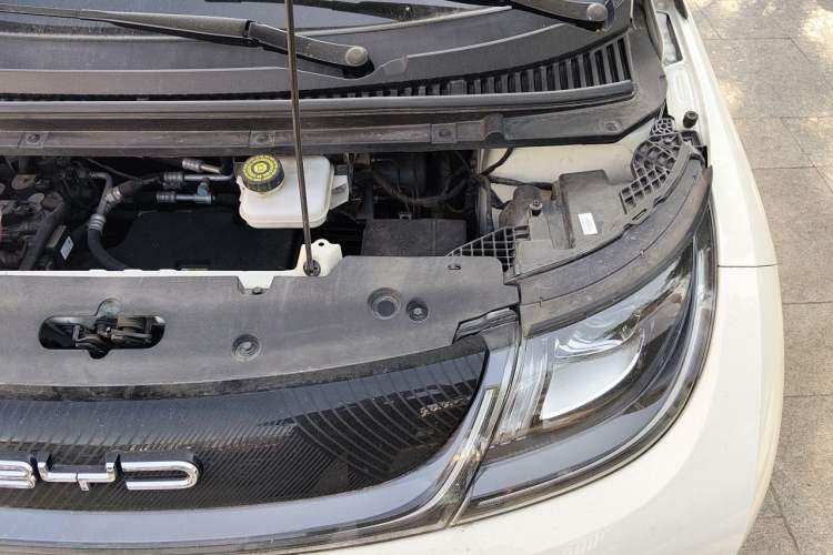 Used BYD Dolphin 2023 420 km Fashion Edition Engine Bay Left