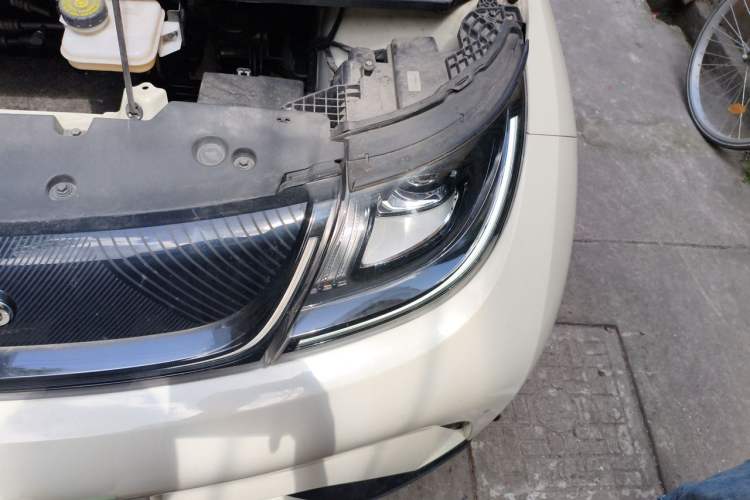 Used BYD Dolphin 2023 420 km Fashion Edition Engine Bay Left