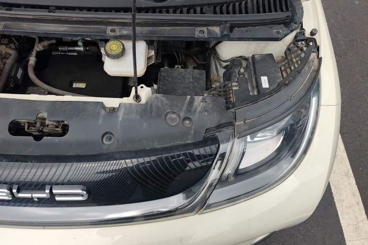 Used BYD Dolphin 2023 420 km Free Version Engine Bay Left