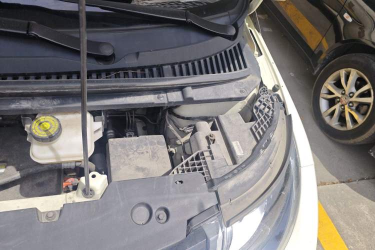 Used BYD Dolphin 2023 420 km Fashion Edition Engine Bay Left