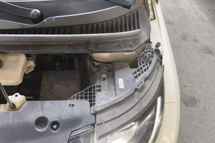 Used BYD Dolphin 2023 420 km Free Version Engine Bay Left