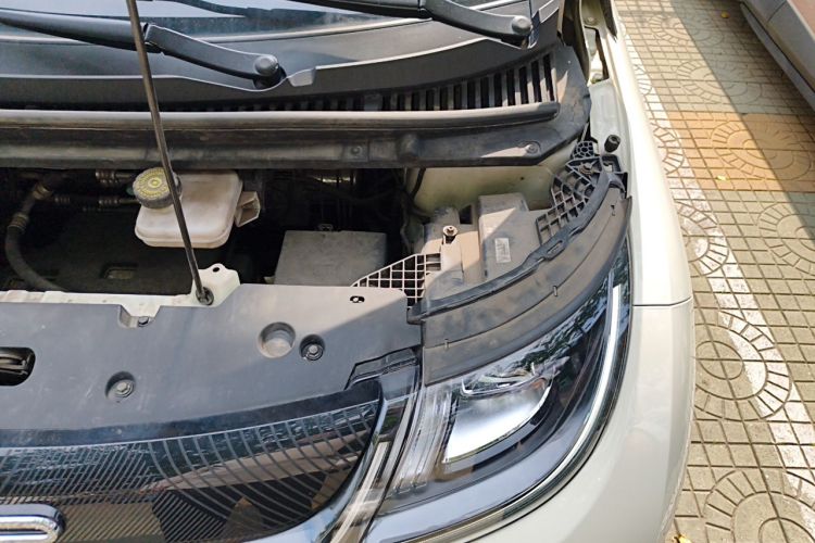 Used BYD Dolphin 2023 420 km Fashion Edition Engine Bay Left