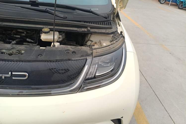 Used BYD Dolphin 2023 420 km Free Version Engine Bay Left