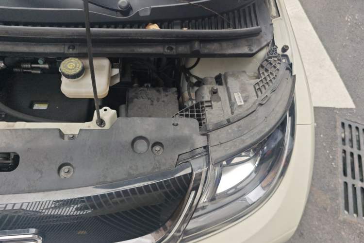 Used BYD Dolphin 2023 420 km Fashion Edition Engine Bay Left