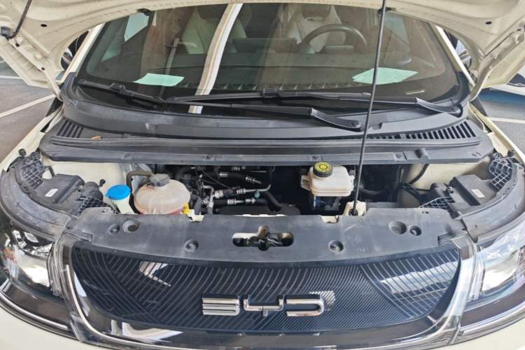 Used BYD Dolphin 2023 420 km Free Version Engine Bay