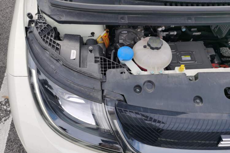 Used BYD Dolphin 2023 420 km Fashion Edition Engine Bay Right