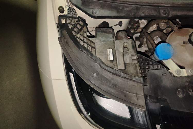 Used BYD Dolphin 2023 420 km Fashion Edition Engine Bay Right