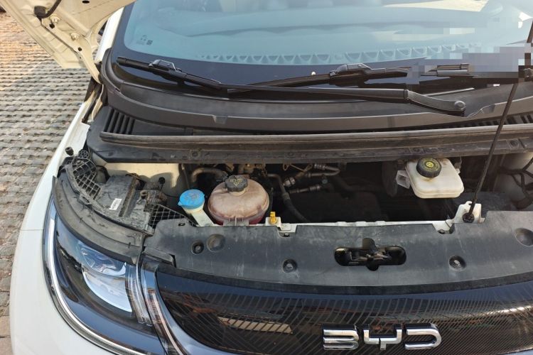 Used BYD Dolphin 2023 420 km Fashion Edition Engine Bay Right