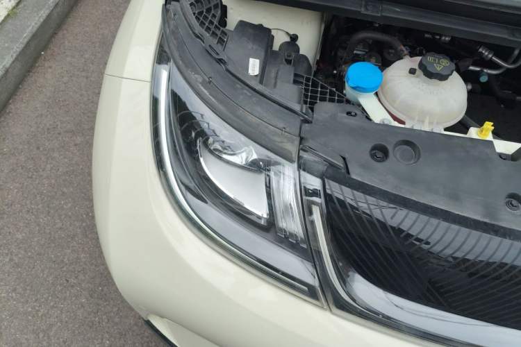 Used BYD Dolphin 2023 420 km Fashion Edition Engine Bay Right