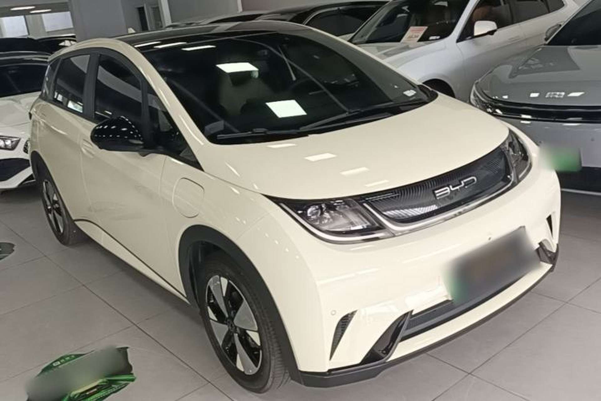 Used BYD Dolphin 2023 420 km Fashion Edition Exterior 1