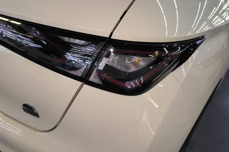 Used BYD Dolphin 2023 420 km Fashion Edition Exterior 3