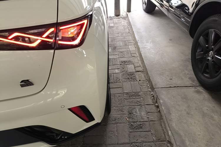 Used BYD Dolphin 2023 420 km Fashion Edition Exterior 3