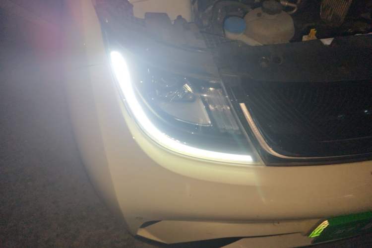 Used BYD Dolphin 2023 420 km Fashion Edition Exterior 3