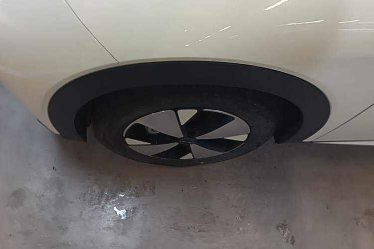 Used BYD Dolphin 2023 420 km Fashion Edition Exterior 4