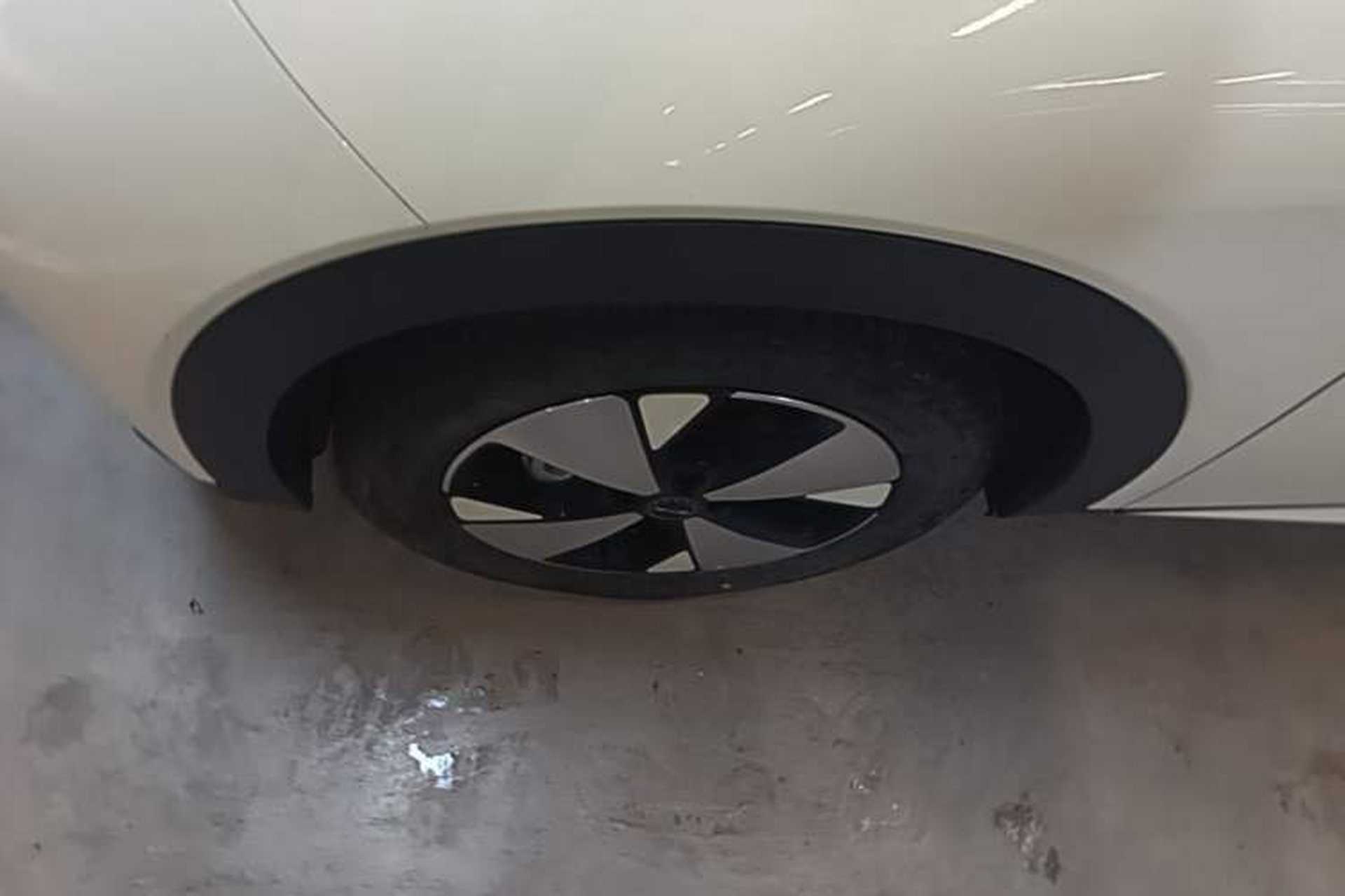 Used BYD Dolphin 2023 420 km Fashion Edition Exterior 4