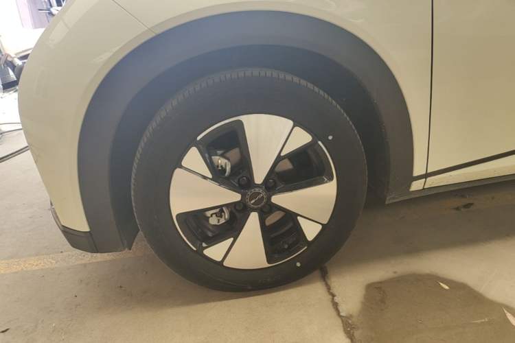 Used BYD Dolphin 2023 420 km Free Version Exterior 4