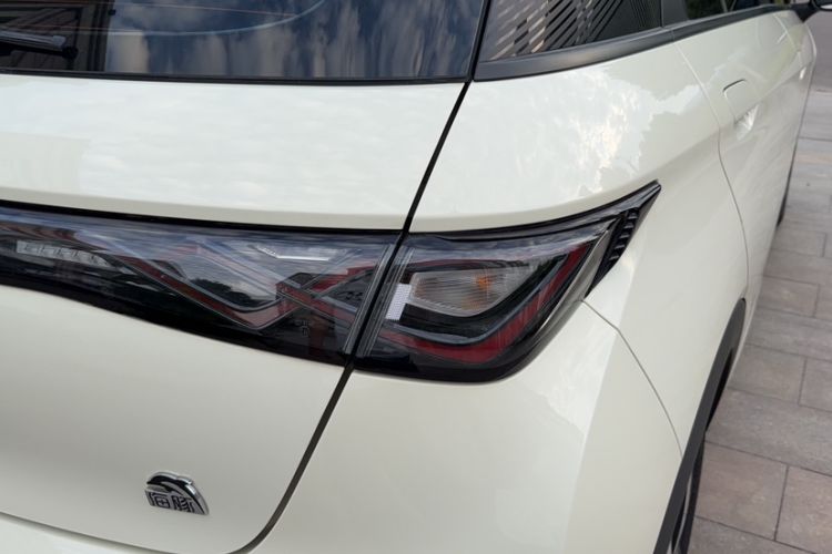 Used BYD Dolphin 2023 420 km Fashion Edition Exterior 4