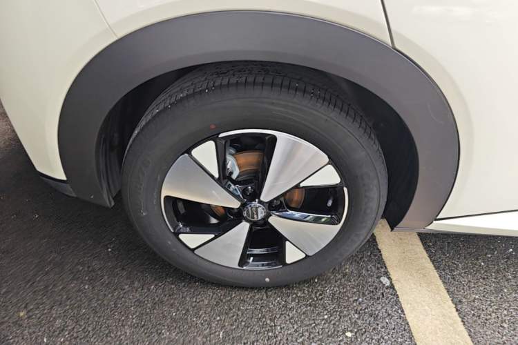 Used BYD Dolphin 2023 420 km Fashion Edition Exterior 5